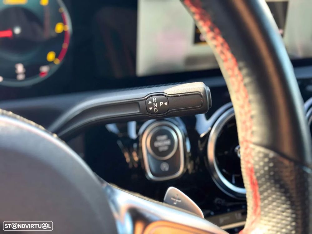 Mercedes-Benz CLA 180 d Shooting Brake AMG Line Aut. - 19