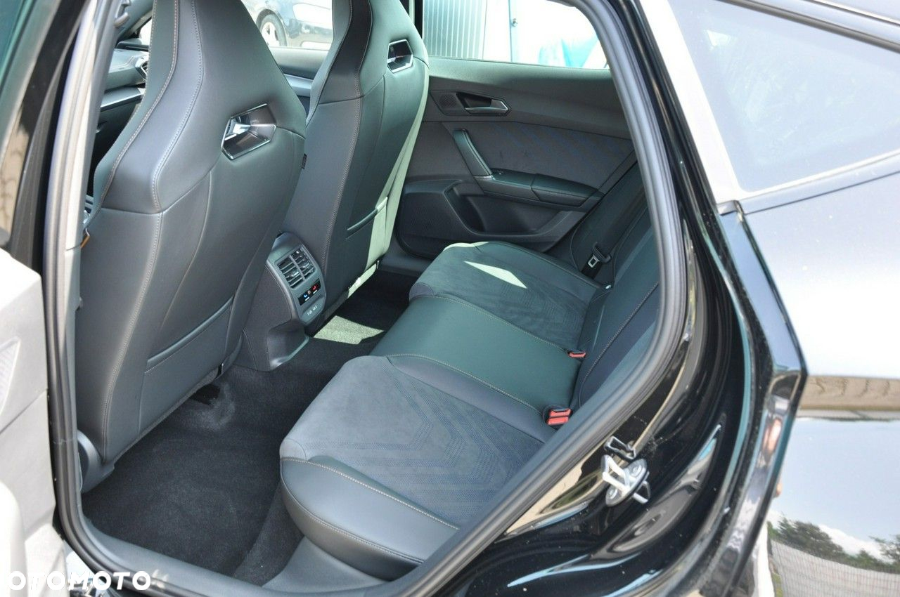 Cupra Formentor - 30
