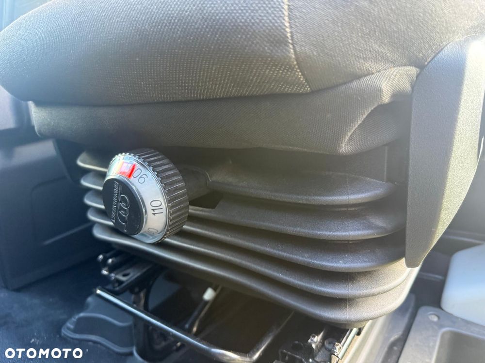 Iveco DAILY - 12