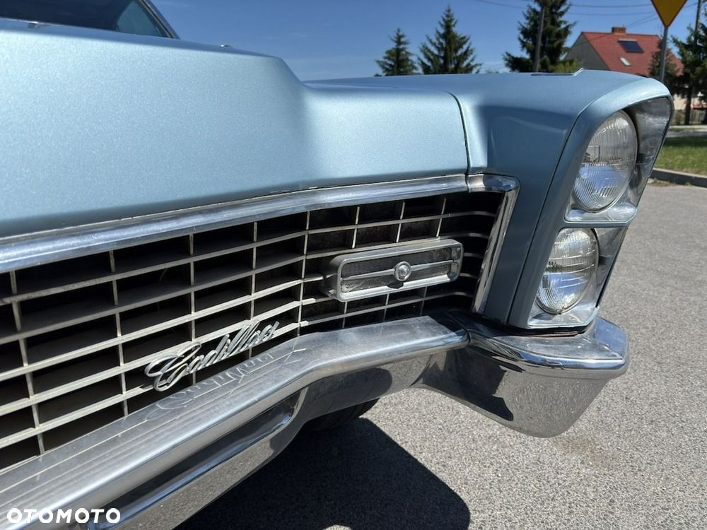 Cadillac Deville - 20