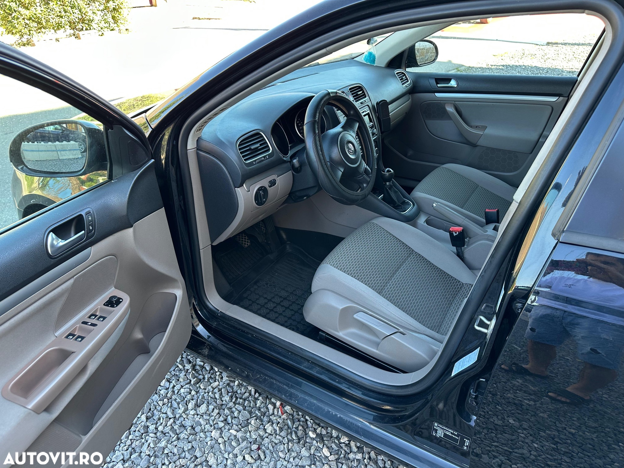 Volkswagen Golf 1.6 TDI BlueMotion Technology DPF Comfortline - 7