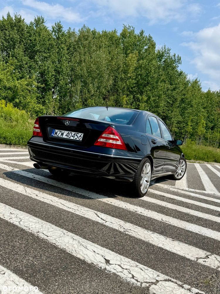 Mercedes-Benz Klasa C 200 Kompressor Avantgarde - 13