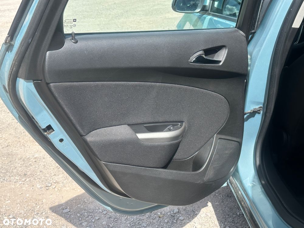 Opel Astra 1.6 Turbo Edition - 27