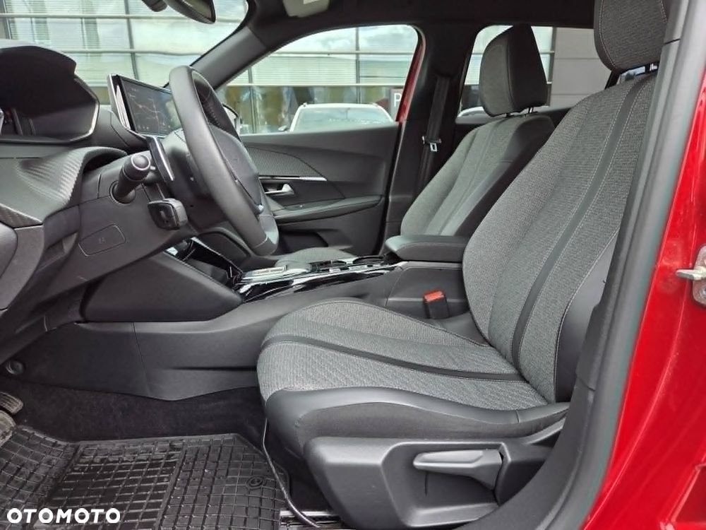 Peugeot 2008 1.2 PureTech Allure Pack S&S EAT8 - 18