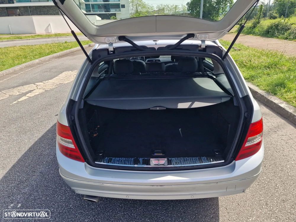 Mercedes-Benz C 220 d Avantgarde - 4
