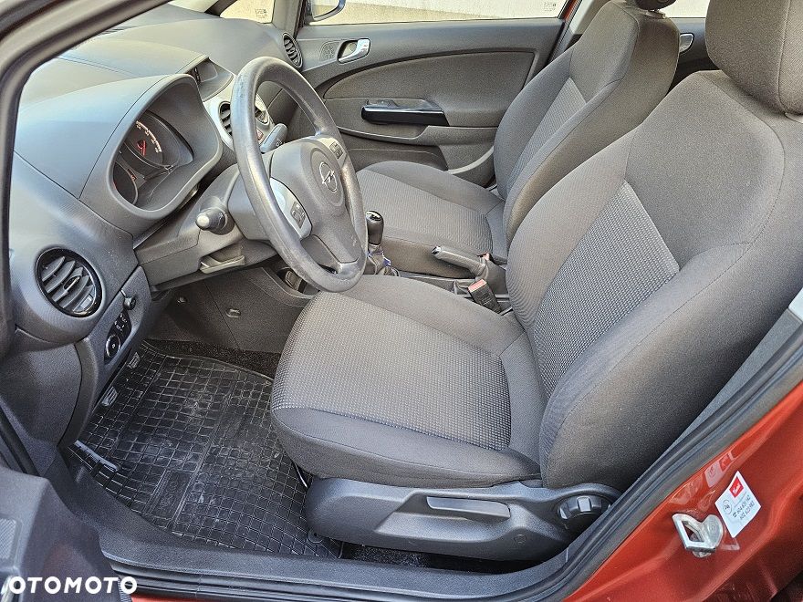 Opel Corsa 1.2 16V Essentia - 13