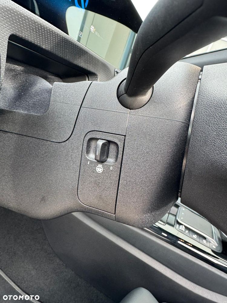 Mercedes-Benz CLA 250 e 8G-DCT Special Edition - 35