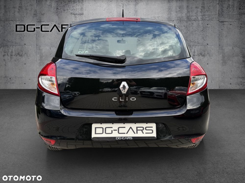 Renault Clio 1.2 16V 75 Expression - 26