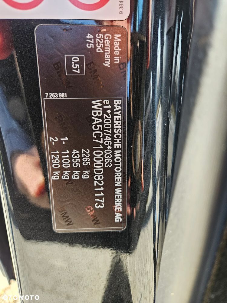 BMW Seria 5 525d xDrive Modern Line - 41