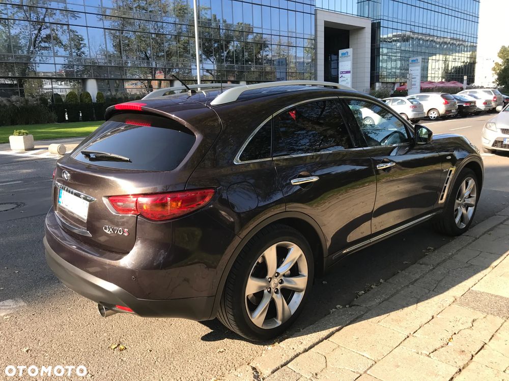 Infiniti Q70 3.0d S Premium - 8