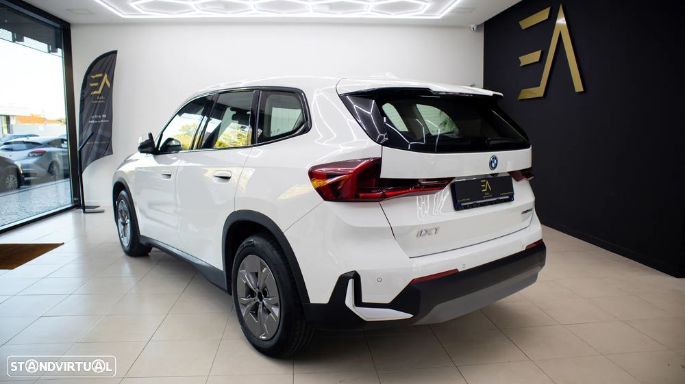 BMW iX1 eDrive20 - 3
