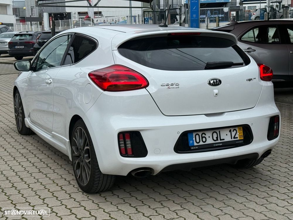 Kia Ceed S Coupé 1.6 T-GDi GT - 3