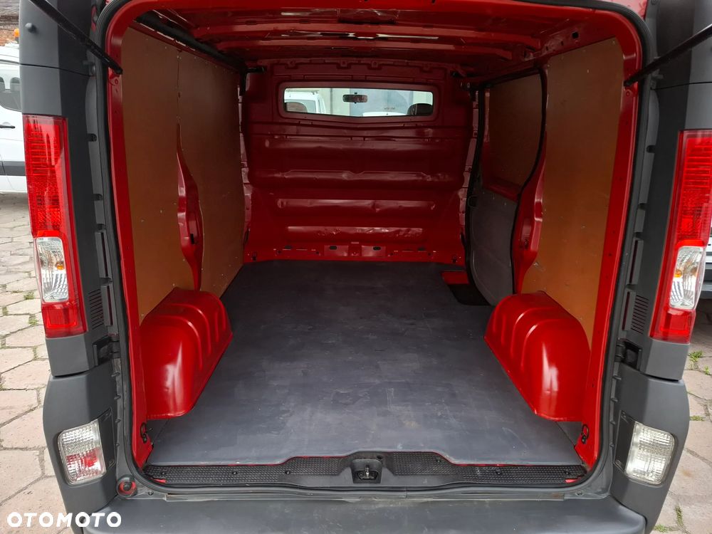 Opel Vivaro 2.0CDTI 115KM KLIMA - 23