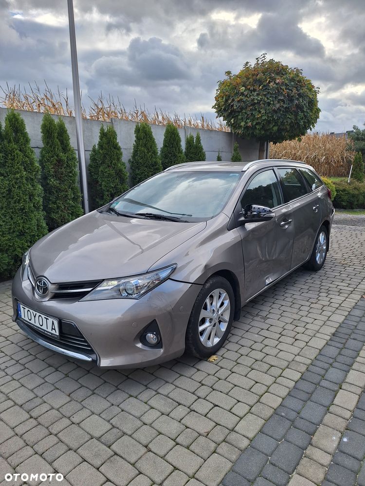 Toyota Auris 1.6 Dynamic - 3