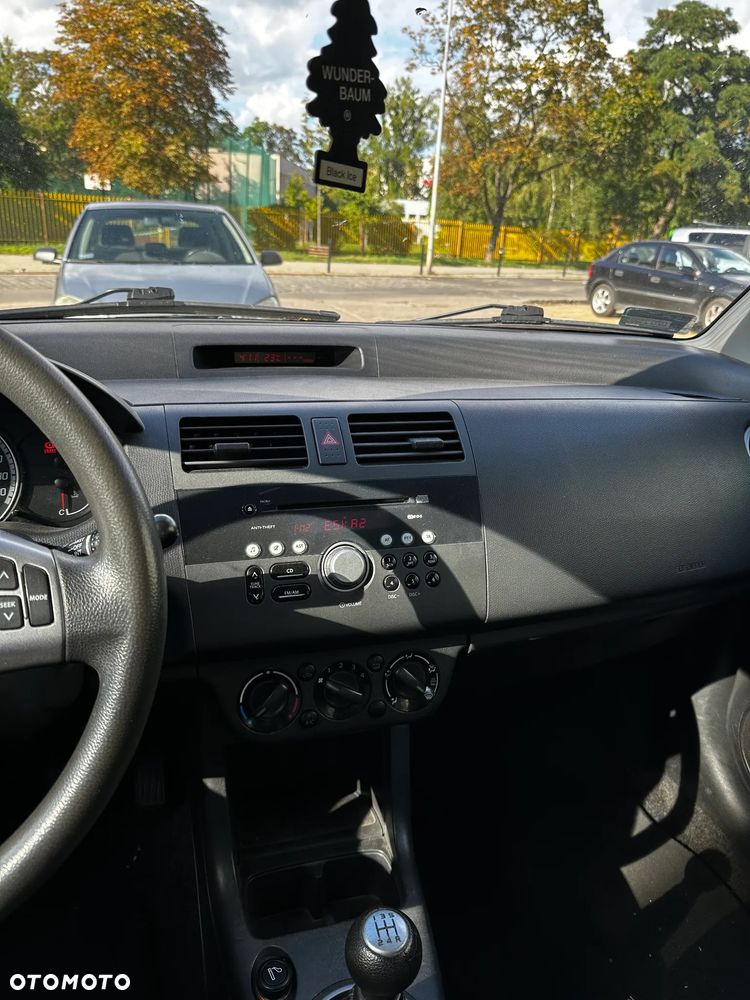 Suzuki Swift - 13