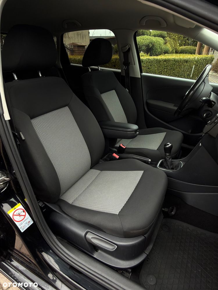 Volkswagen Polo - 23