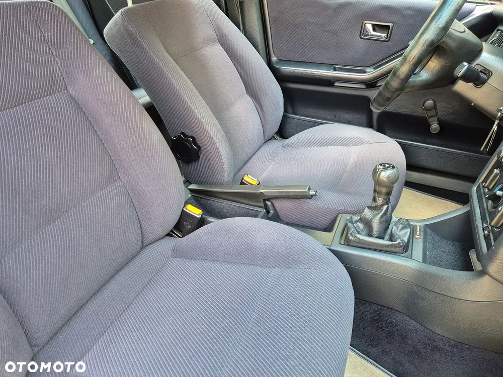 Audi 80 2.0 E - 29