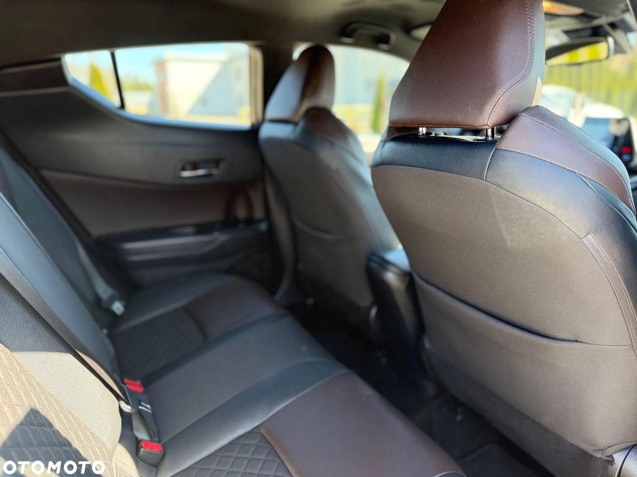 Toyota C-HR 1.8 Hybrid Executive - 13