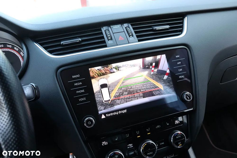 Skoda Octavia 2.0 TDI SCR 4x4 RS DSG - 29