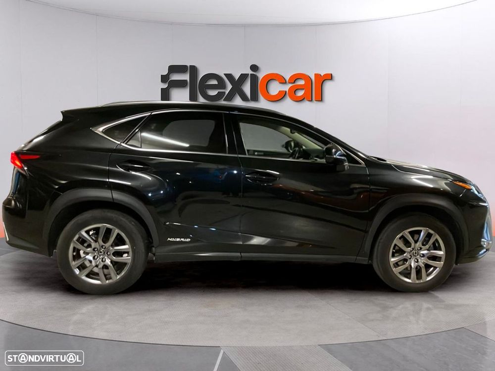 Lexus NX 300h Executive - 6