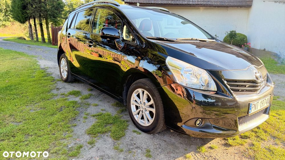 Toyota Verso 2.0 D-4D Sol - 2