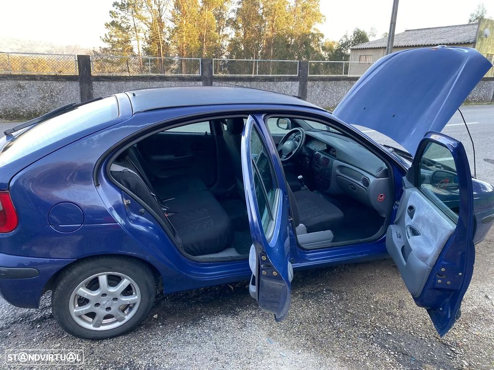 Renault Mégane 1.4 16V RTE - 2