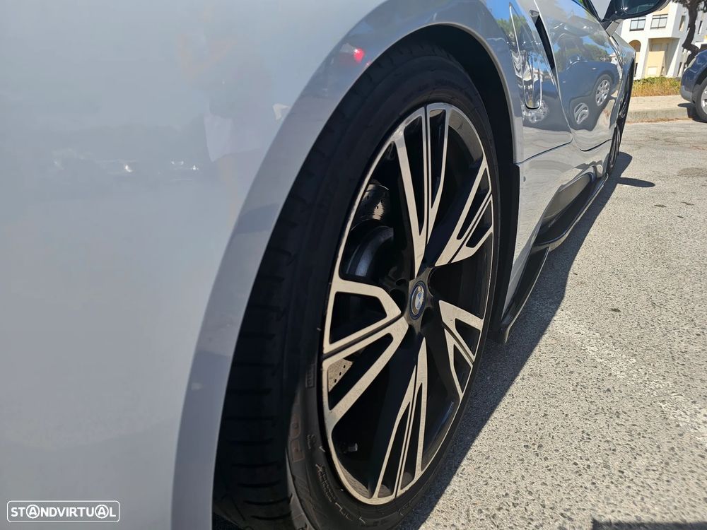 BMW i8 - 14