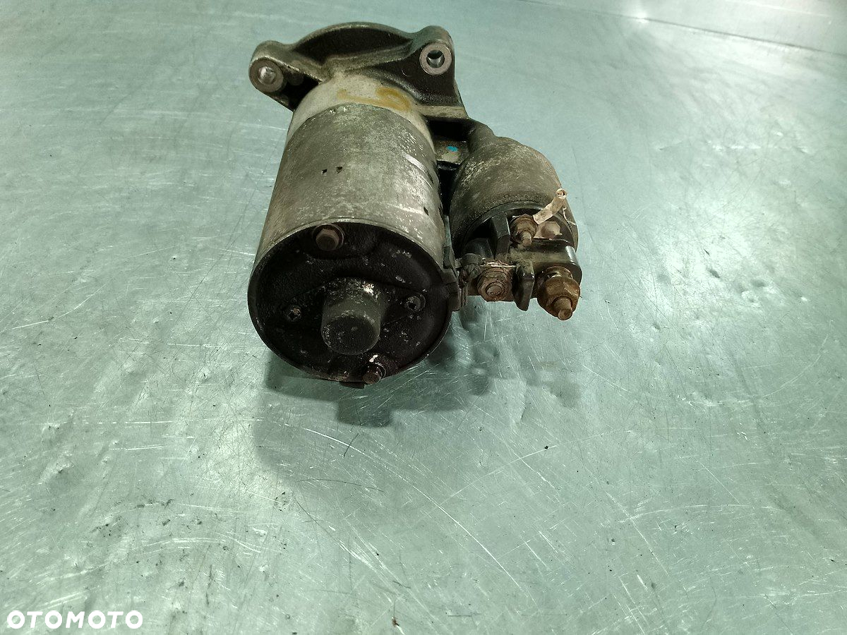 ROZRUSZNIK CITROEN C3 9647982880 0001112041 BOSCH 1.4 8V - 2