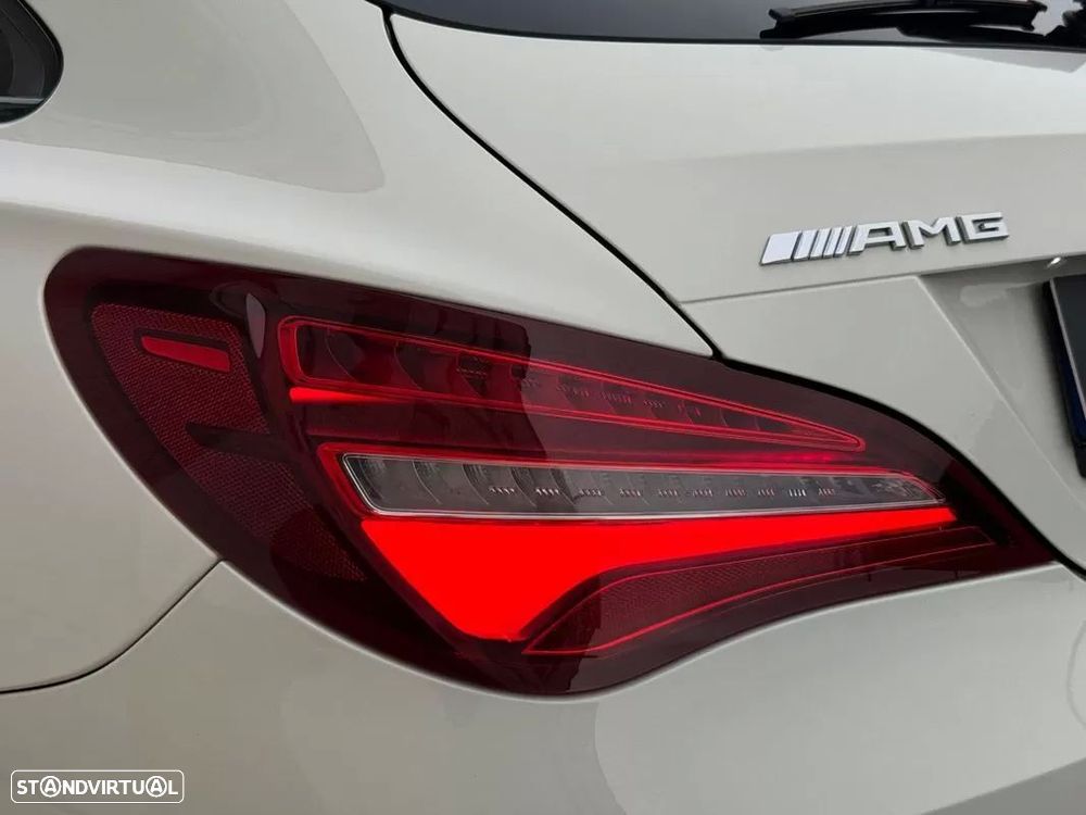 Mercedes-Benz CLA 45 AMG 4-Matic - 16
