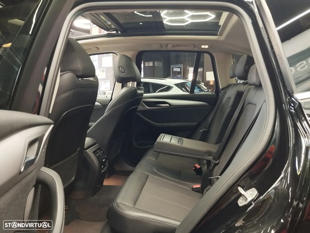 BMW X3 18 d sDrive Advantage Auto - 16