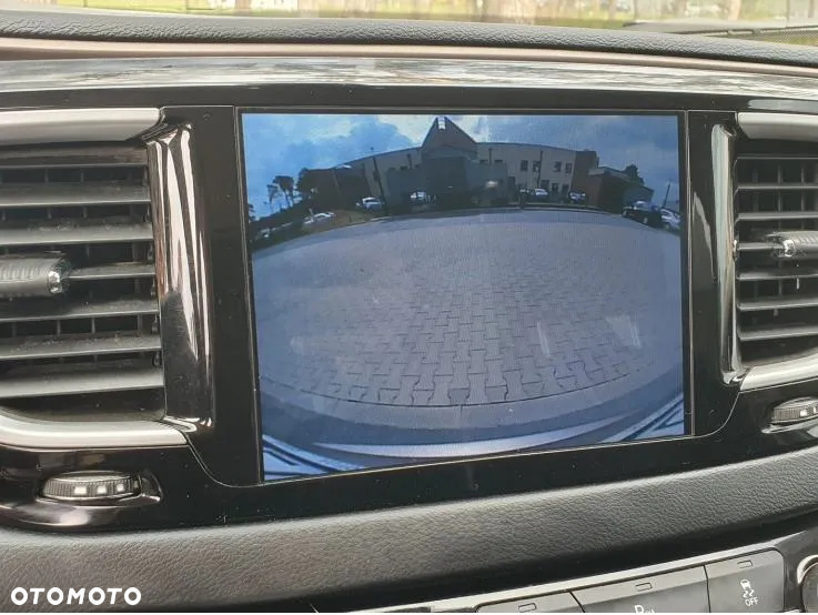 Chrysler Pacifica - 7