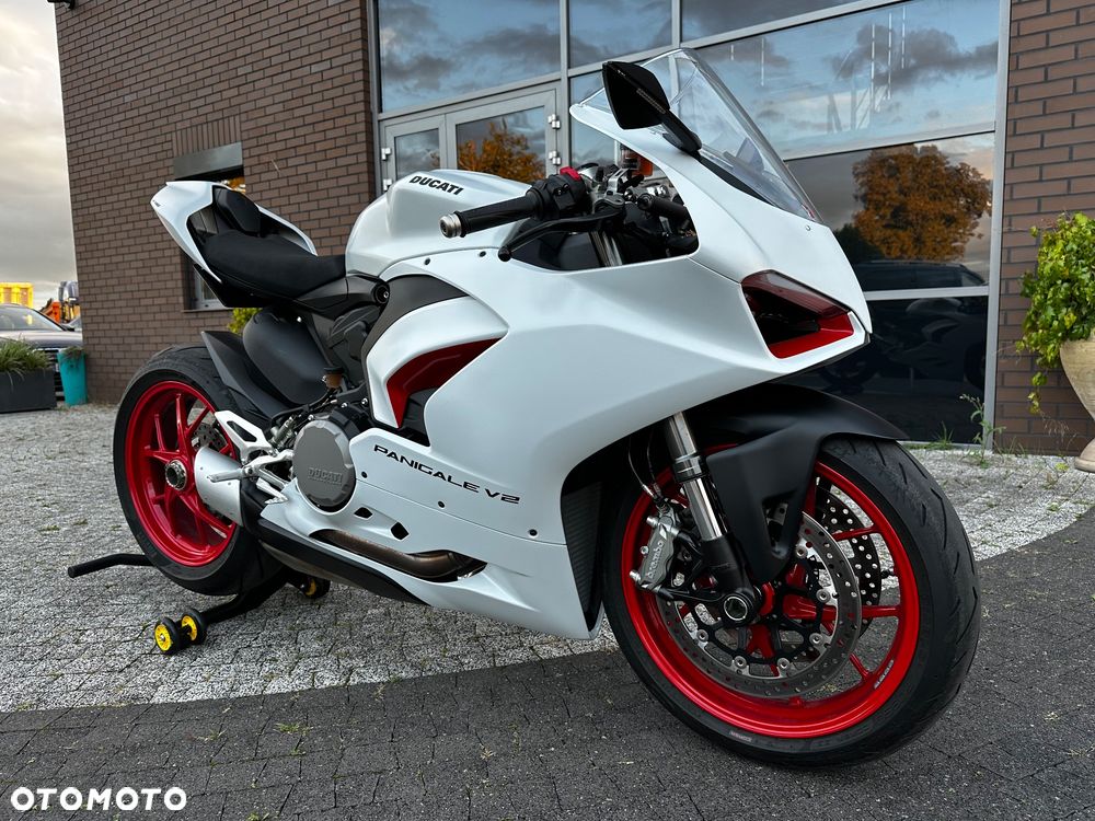 Ducati Panigale V2