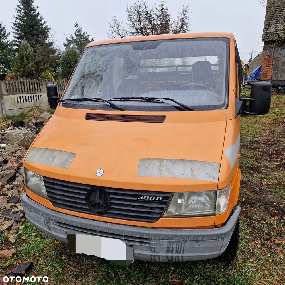 Mercedes-Benz Sprinter 308D - 1