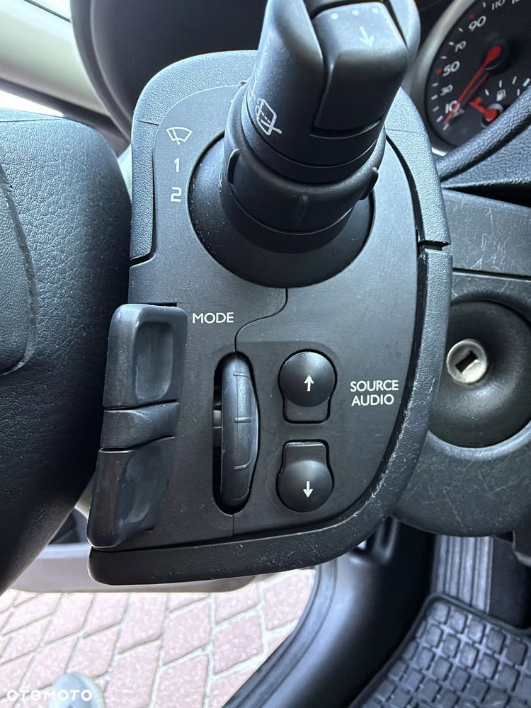Renault Clio 1.2 16V Ripcurl - 15