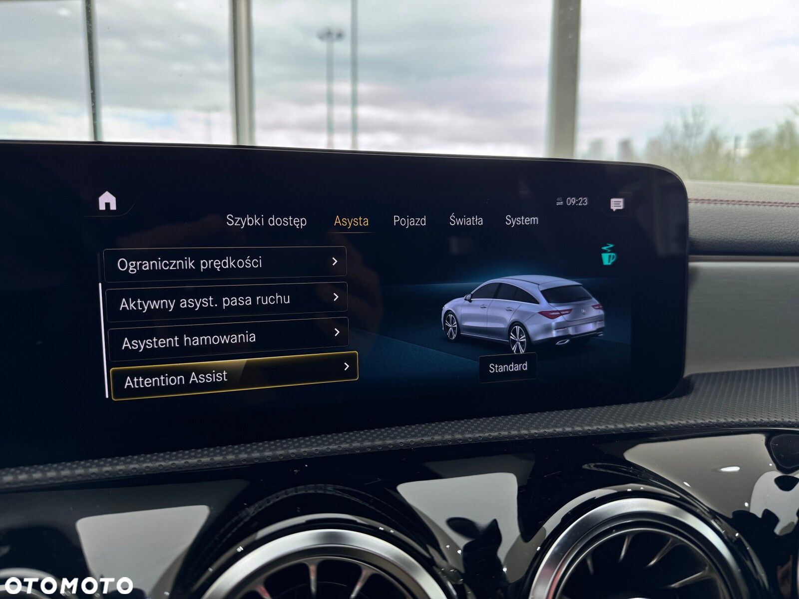 Mercedes-Benz CLA 200 AMG Line 7G-DCT - 35