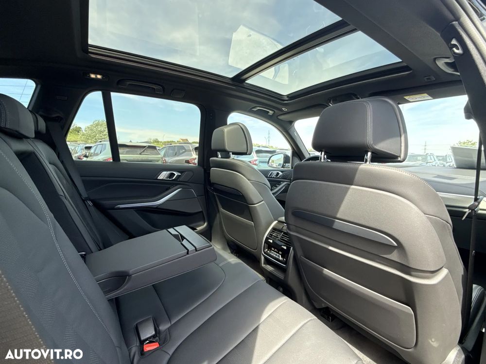 BMW X5 M M50i - 17
