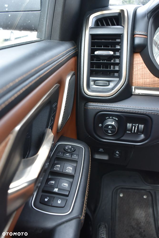 RAM 1500 Crew Cab Limited - 30