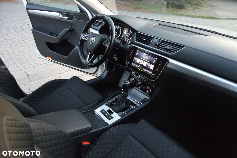 Skoda Superb 1.4 TSI Plug-In Hybrid Style DSG - 14