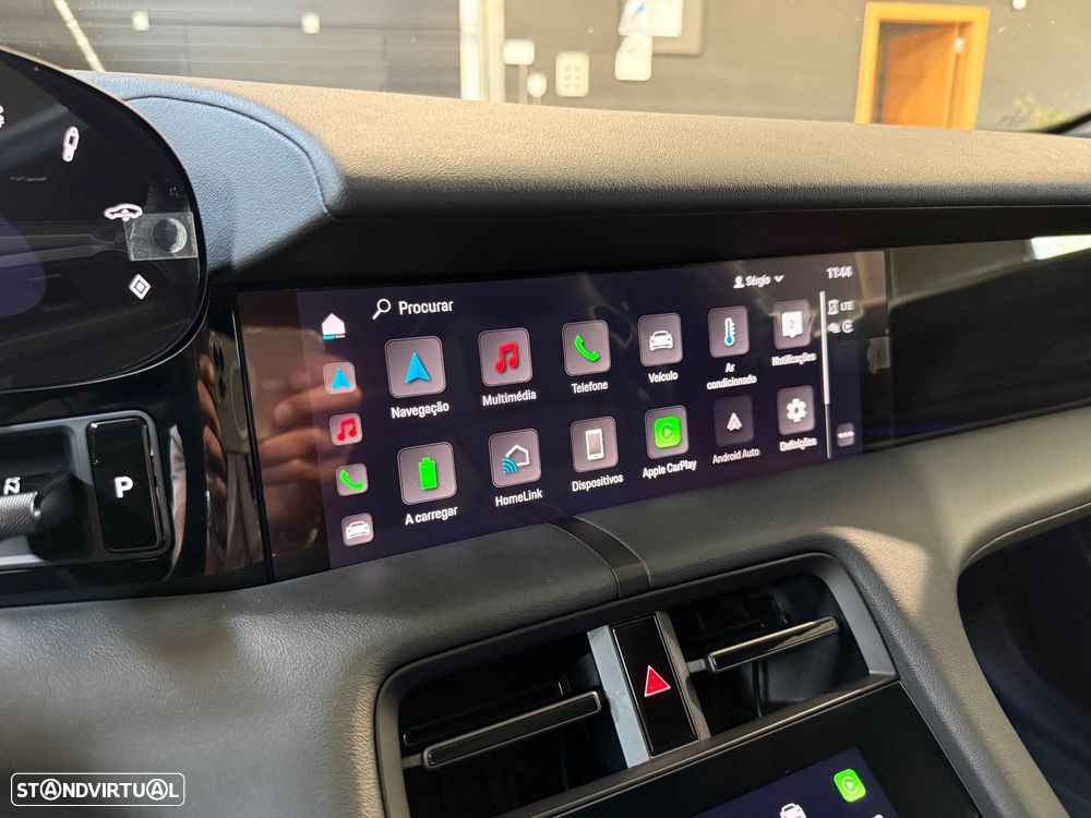 Porsche Taycan Standard - 32