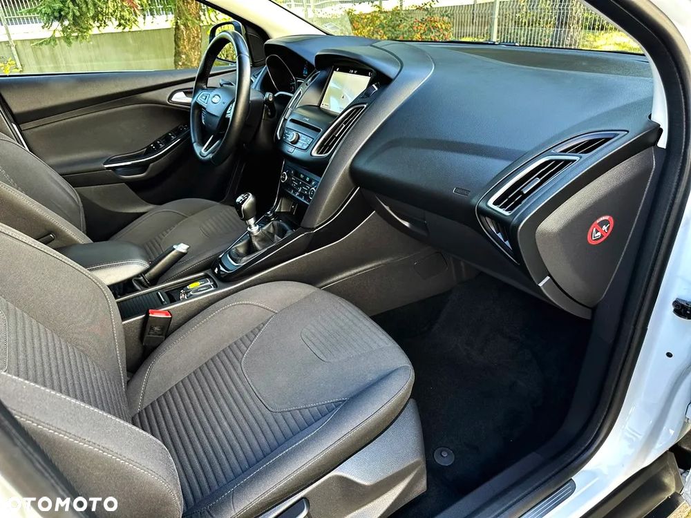 Ford Focus 1.0 EcoBoost Start-Stopp-System TITANIUM STYLE - 20