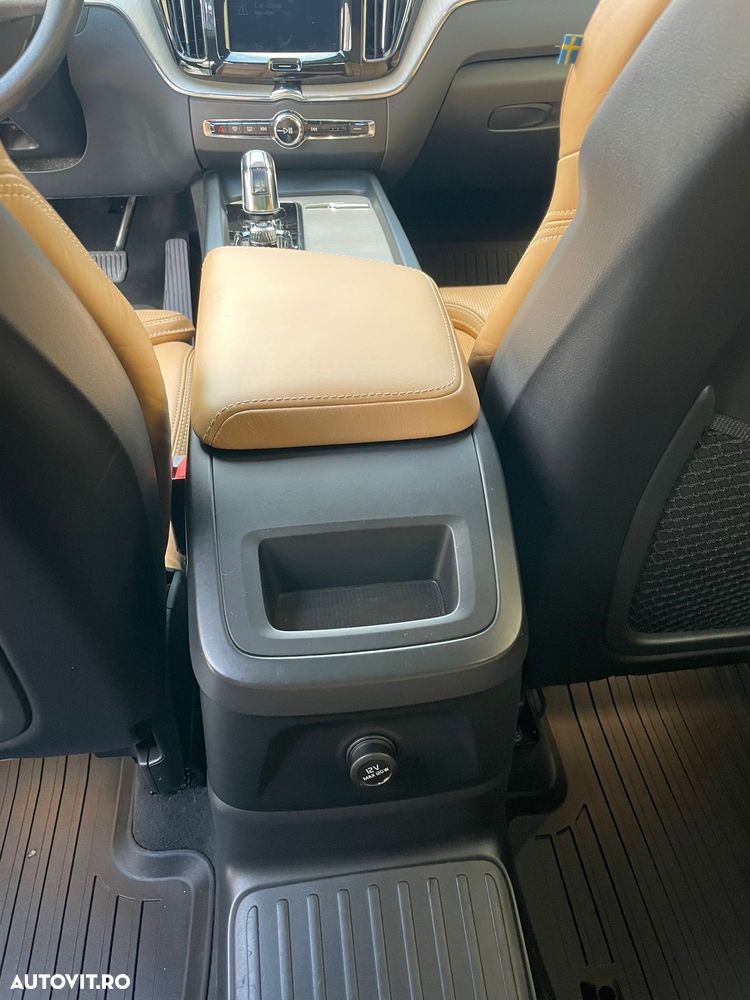 Volvo XC 60 T8 Twin Engine AWD Inscription - 24