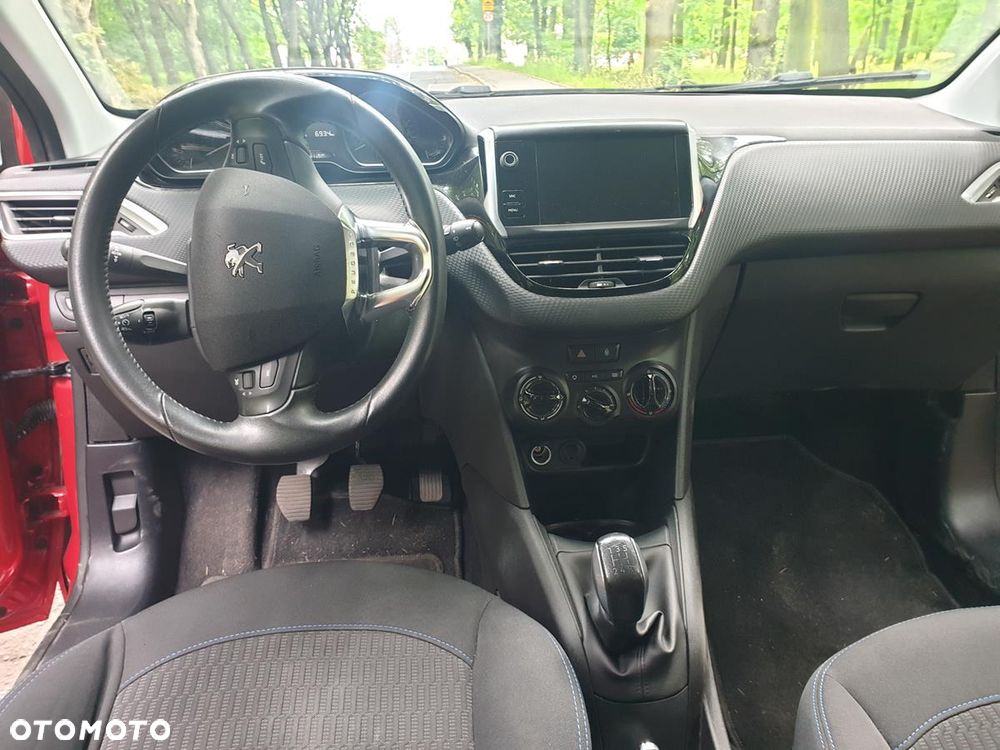 Peugeot 208 1.2 PureTech Active - 11