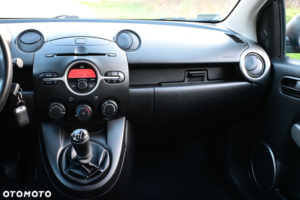 Mazda 2 - 27
