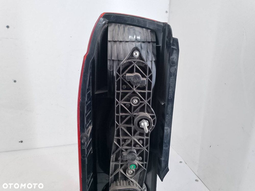 LAMPA TYLNA PRAWA FIAT DUCATO III 20.151.999 - 7
