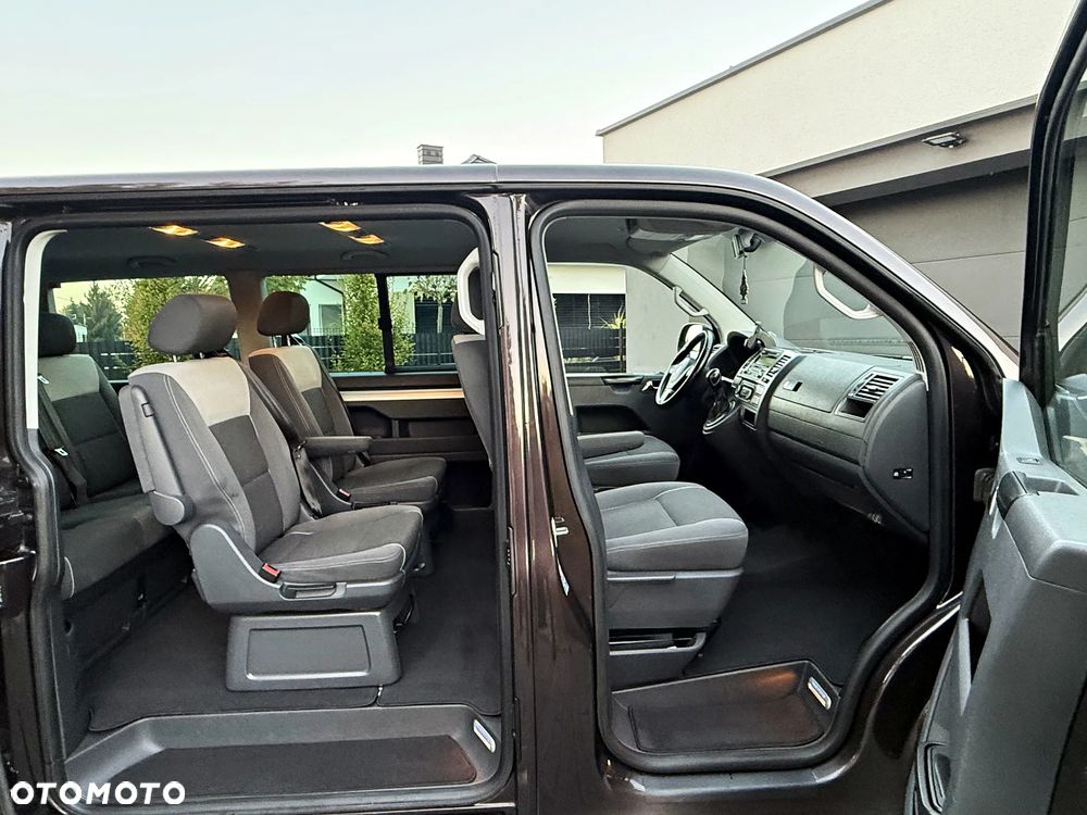 Volkswagen Multivan - 33
