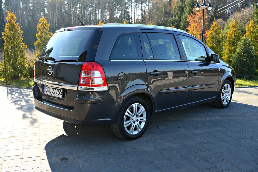 Opel Zafira 1.8 - 19
