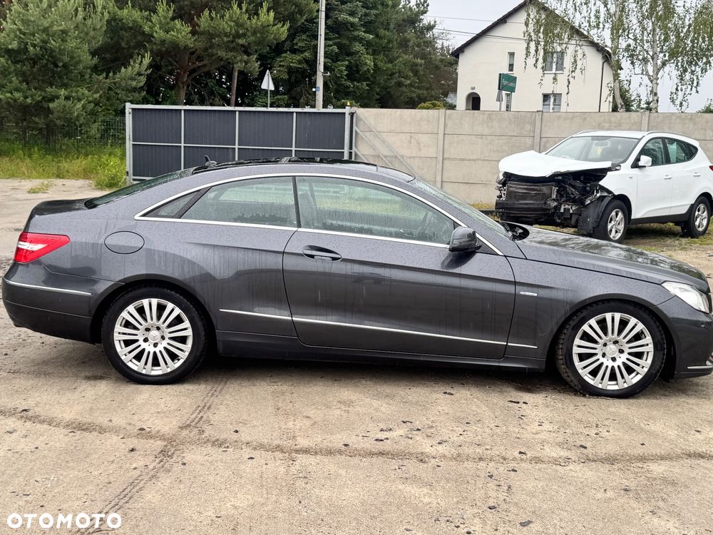 Mercedes-Benz Klasa E 350 CDI DPF BlueEFFICIENCY 7G-TRONIC Avantgarde - 9