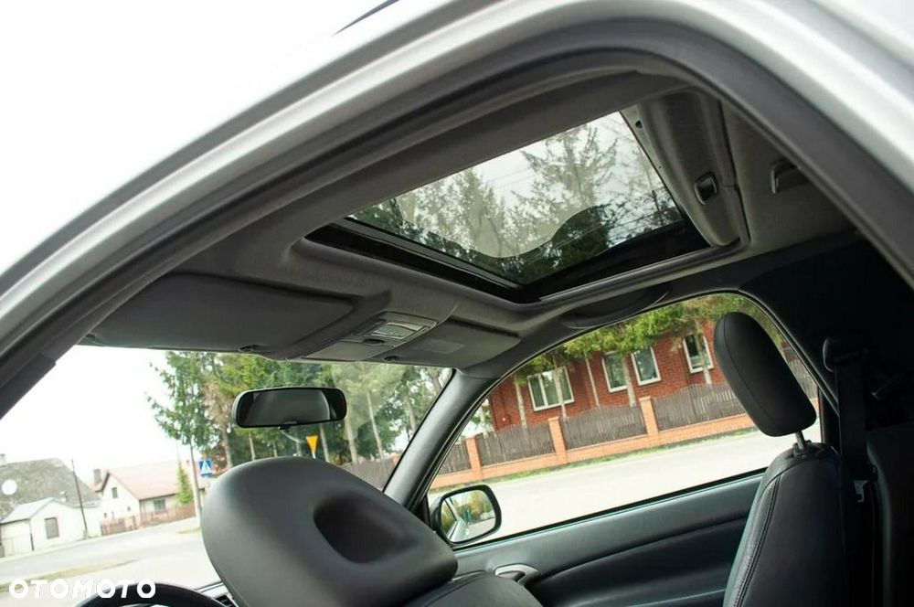 Toyota RAV4 2.0 VVT-i Sol - 21