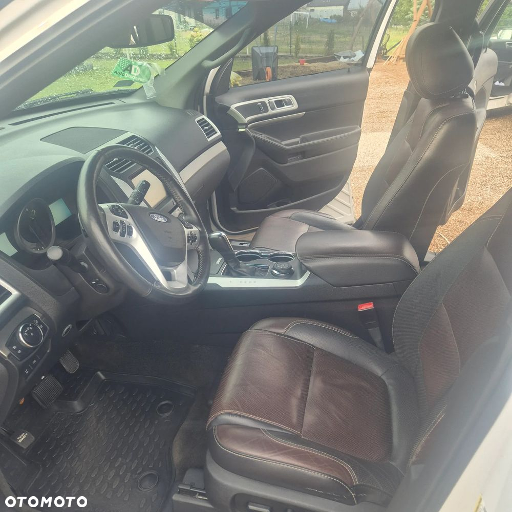 Ford Explorer - 6