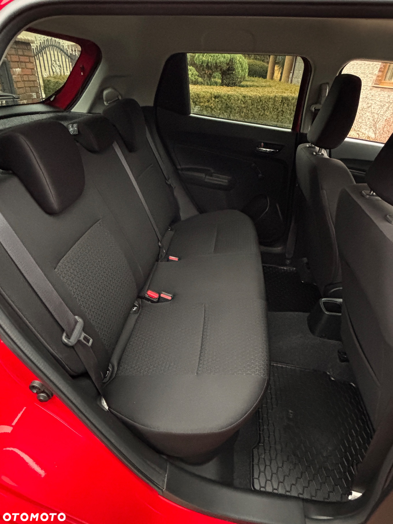 Suzuki Swift 1.2 Premium Plus - 19